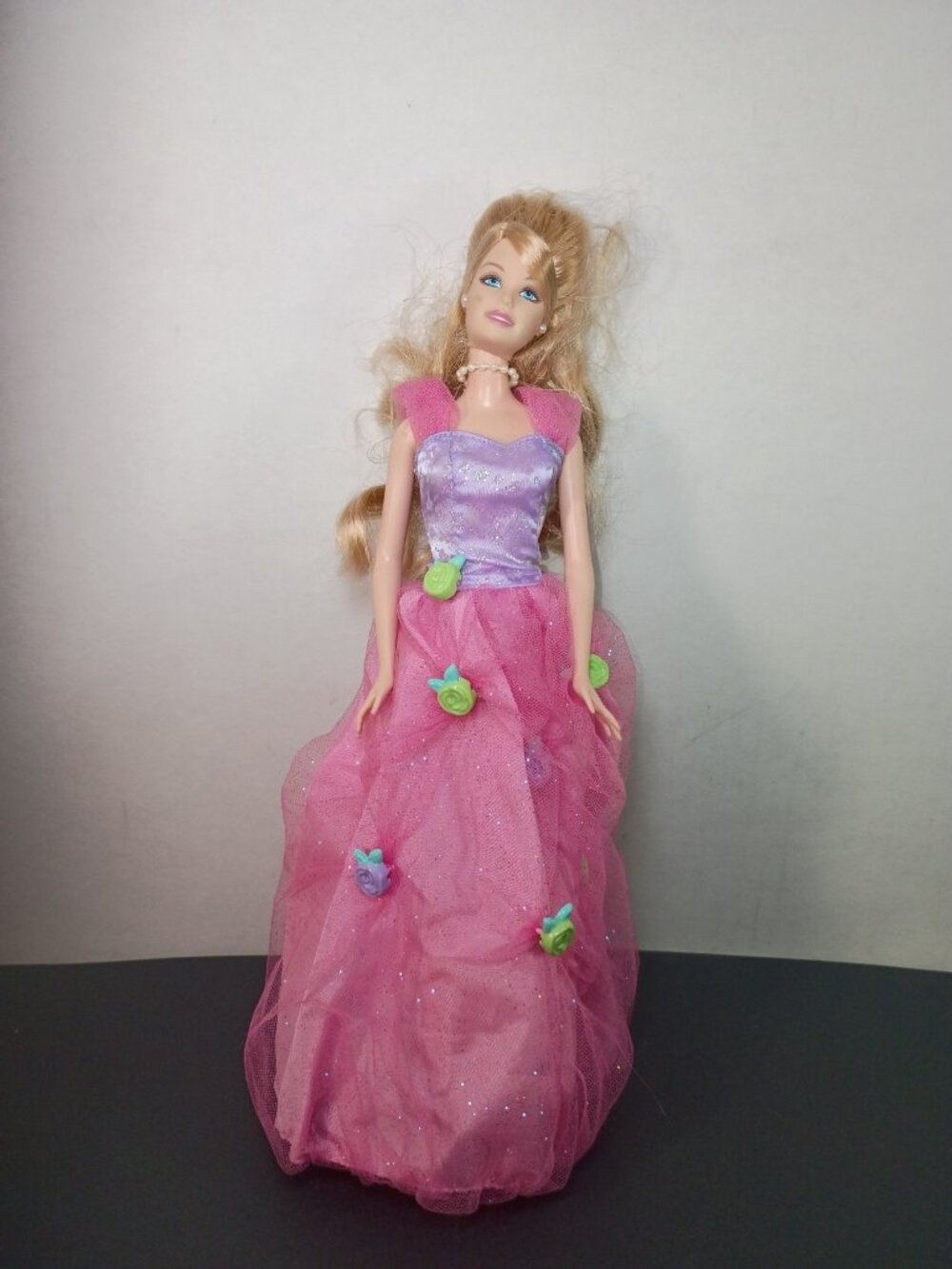 Happy Birthday Barbie Doll 2002 2003 Blonde with Pink Purple frilly dress Roses